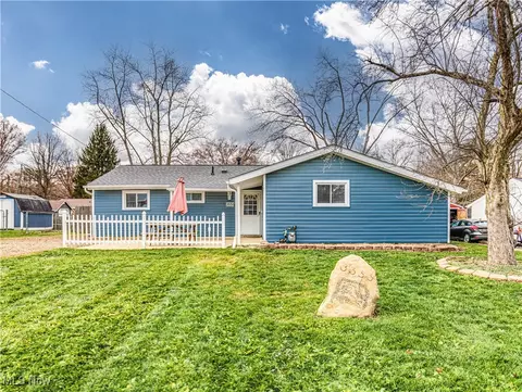 3555 Jameson Dr, Kent, OH 44240