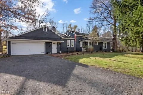 9936 Hoose Rd, Mentor, OH 44060