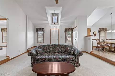 Entry Way - 6817 Thicket St NW, Canton, OH 44708 photo 1 of 2