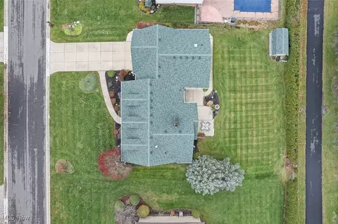 View/Area - 6817 Thicket St NW, Canton, OH 44708 photo 2 of 4
