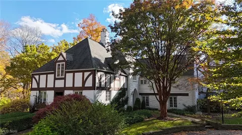 2961 Ridge Rd, Norwalk, OH 44857