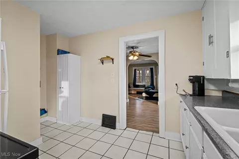 Entry Way - 640 Plainfield Rd, Akron, OH 44312 photo 1 of 1