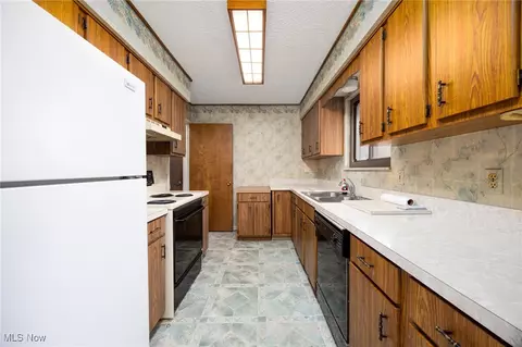 12761 Mark Path, Doylestown, OH 44230 photo 10