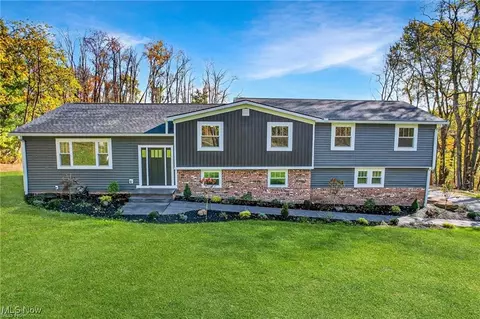 12005 Auburn Rd, Chardon, OH 44024