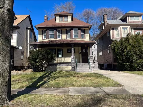 9003 Kempton Ave, Cleveland, OH 44108