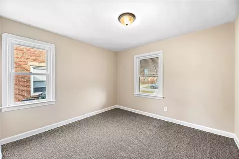 Bedroom - 340 E 257th St, Euclid, OH 44132 photo 5 of 8