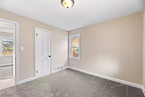 Bedroom - 340 E 257th St, Euclid, OH 44132 photo 8 of 8
