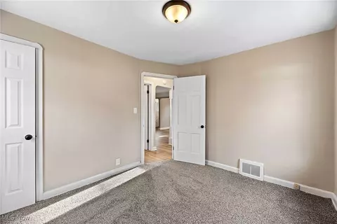 Bedroom - 340 E 257th St, Euclid, OH 44132 photo 3 of 8