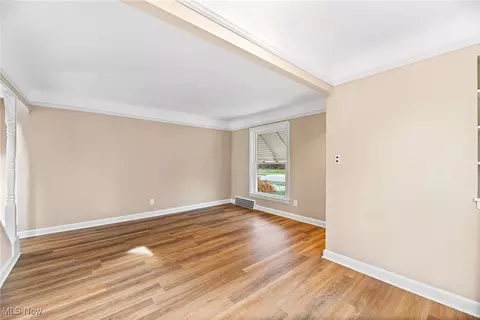 Living - 340 E 257th St, Euclid, OH 44132 photo 4 of 5