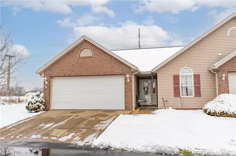 1425 Channonbrook St SW, Canton, OH 44710