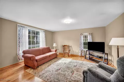5639 Trumbull Rd, Geneva, OH 44041 photo 6