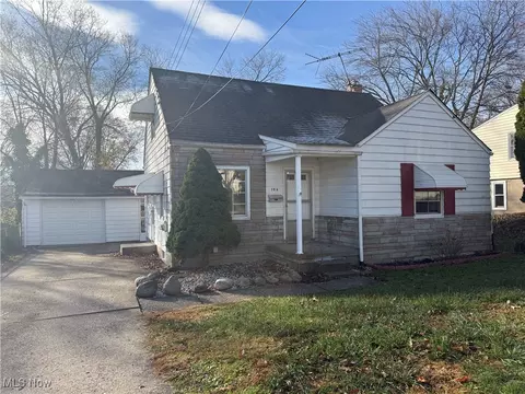 106 Selden Ave, Akron, OH 44301