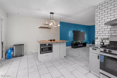 Kitchen - 2255 Jackson St, Lorain, OH 44052 photo 3 of 3