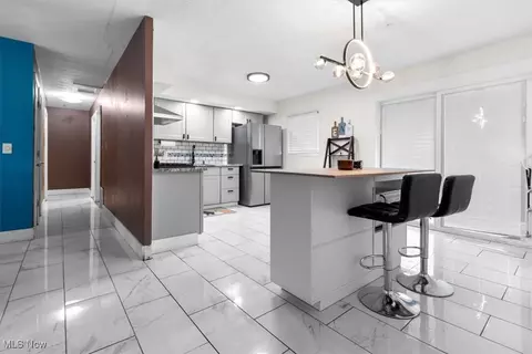 Kitchen - 2255 Jackson St, Lorain, OH 44052 photo 2 of 3