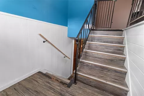 Entry Way - 2255 Jackson St, Lorain, OH 44052 photo 1 of 2
