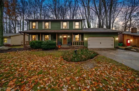5885 Mallard Ct, Mentor, OH 44060