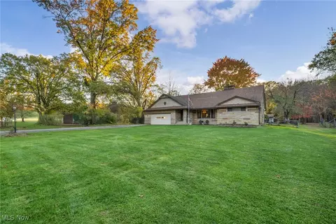 3046 Rockefeller Rd, Willoughby Hills, OH 44092 photo 3
