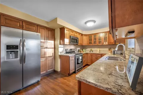 3046 Rockefeller Rd, Willoughby Hills, OH 44092 photo 9