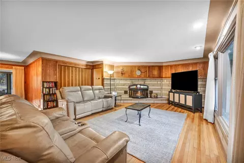 3046 Rockefeller Rd, Willoughby Hills, OH 44092 photo 7