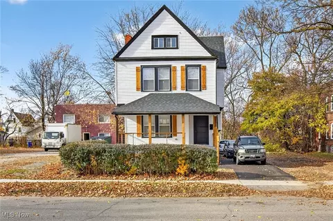2202 E 100th St, Cleveland, OH 44106
