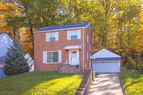 24690 Hawthorne Dr, Euclid, OH 44117