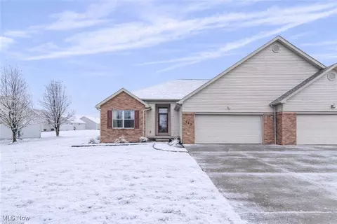 982 Lanedale St NW, Massillon, OH 44647