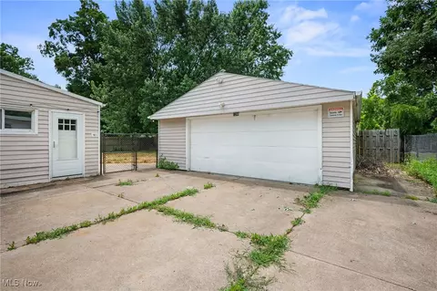 1298 Beech St, Willoughby, OH 44094 photo 32