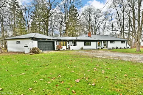 8797 Delin Thomas Rd, Kinsman, OH 44428