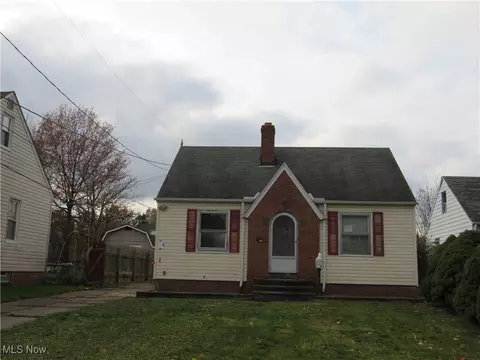 4550 Effie Rd, Cleveland, OH 44105