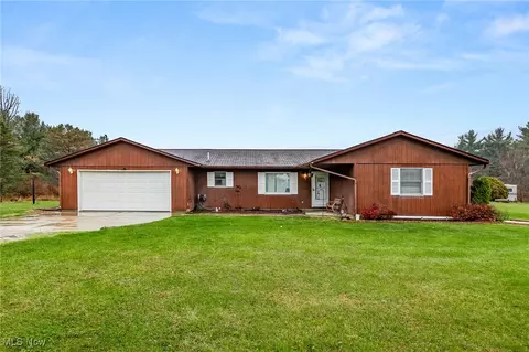 52718 Fitchville Eastern Rd, New London, OH 44851