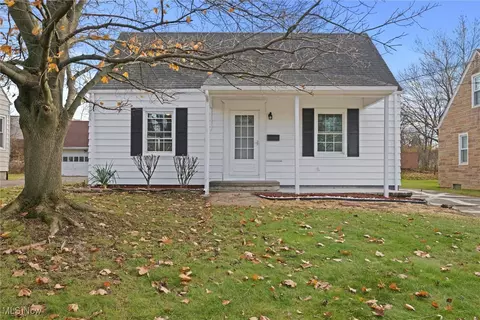 31 Rockdale Ave, Boardman, OH 44512