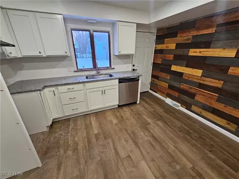 Kitchen - 334 16th St, Elyria, OH 44035 photo 1 of 3