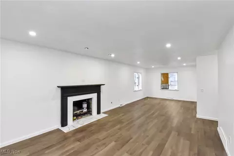 Living - 334 16th St, Elyria, OH 44035 photo 1 of 9