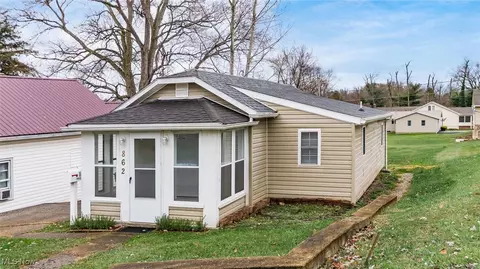 862 Wabash Ave, Zanesville, OH 43701