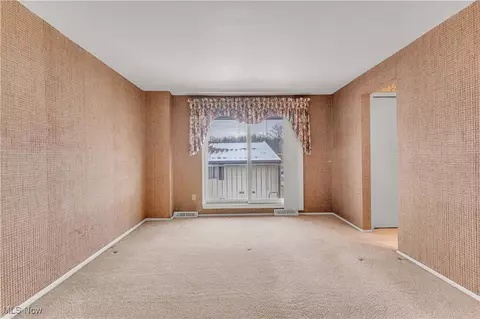 6470 State Rd #K5, Parma, OH 44134 photo 14