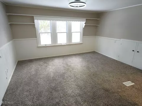 Living - 4601 E Sprague Rd, Independence, OH 44131 photo 8 of 13