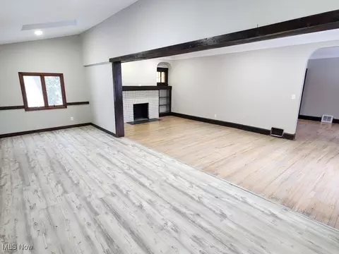 Living - 4601 E Sprague Rd, Independence, OH 44131 photo 2 of 13