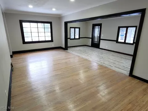 Living - 4601 E Sprague Rd, Independence, OH 44131 photo 5 of 13
