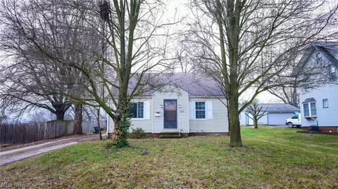 145 Mount Marie Ave NW, Canton, OH 44708