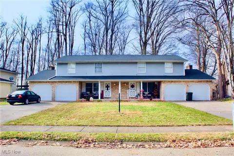 5111 Johnnycake Rdg NE, Canton, OH 44705