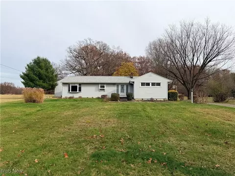 419 N Turner Rd, Austintown, OH 44515