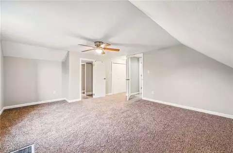 Bedroom - 414 10th St, Struthers, OH 44471 photo 5 of 7