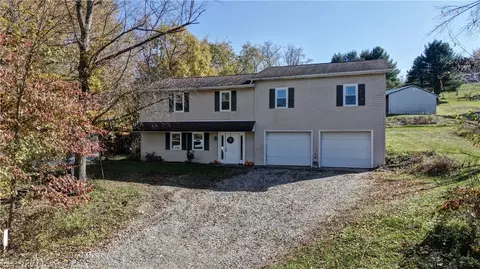 4244 Murray Rd NW, Dover, OH 44622