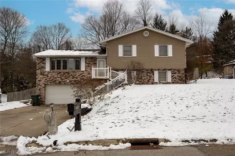 108 Westminster Dr, Saint Clairsville, OH 43950