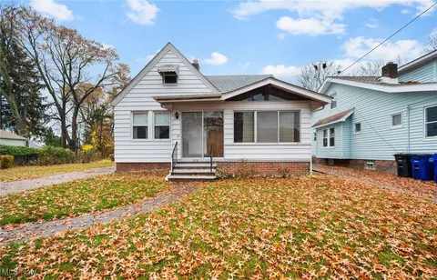 3721 W 129th St, Cleveland, OH 44111