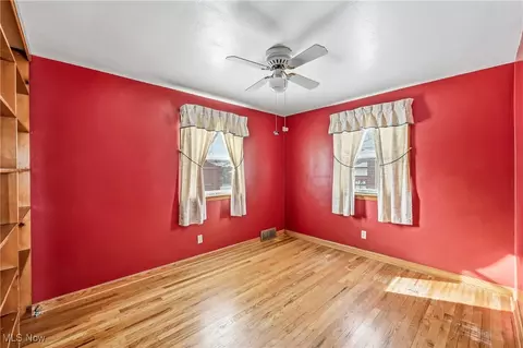 Bedroom - 250 E Manor Ave, Struthers, OH 44471 photo 6 of 6