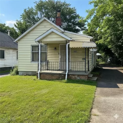 7903 Jeffries Ave, Cleveland, OH 44105
