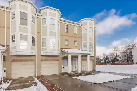 5516 Bridge Ave, Cleveland, OH 44102