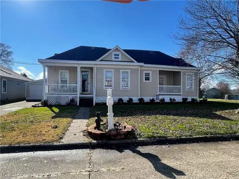 1100 14th St, Vienna, WV 26105