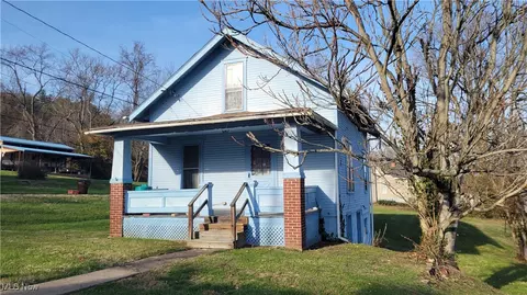 106 State St, Marietta, OH 45750